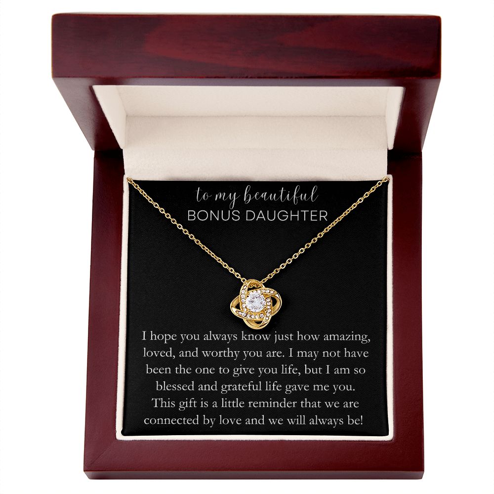 Bonus Daughter | Love Knot Necklace