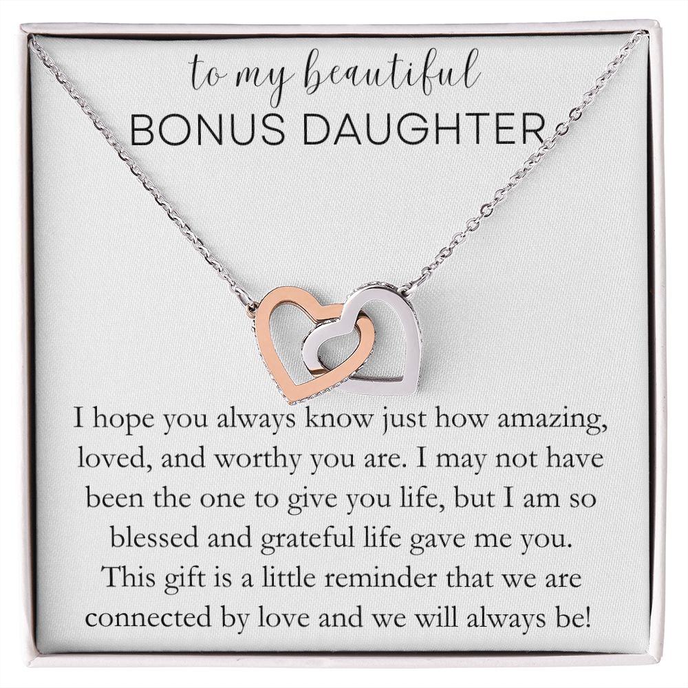 Bonus Daughter | Interlocking Hearts